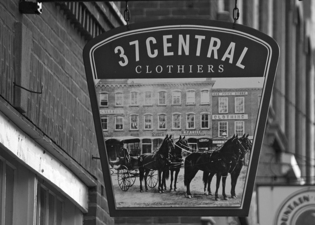 clothier signage in Hanover, NH